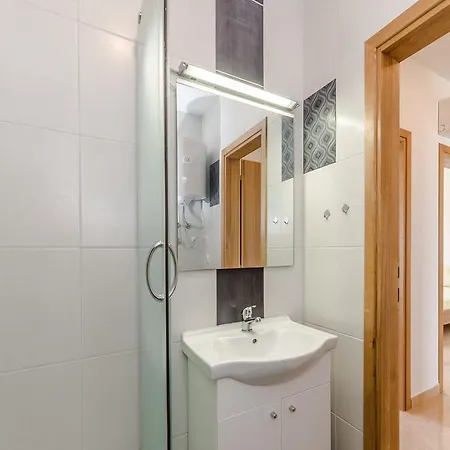 Apartmen Lacic 아파트 비르