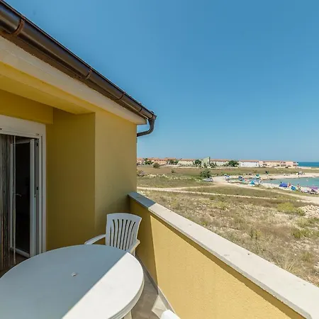 Apartmen Lacic Lägenhet *
